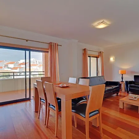 Modern 1 With Pool By Homing البوفيرا