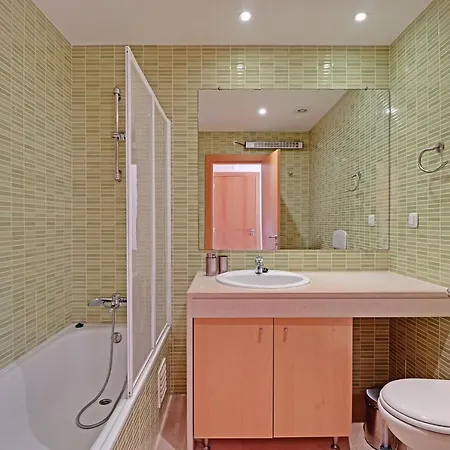 Modern 1 With Pool By Homing דירה *