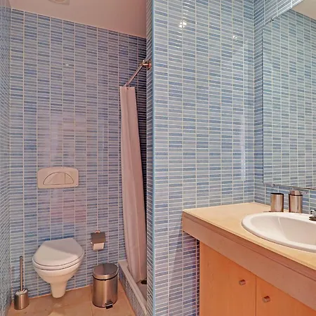 Modern 1 With Pool By Homing Appartement