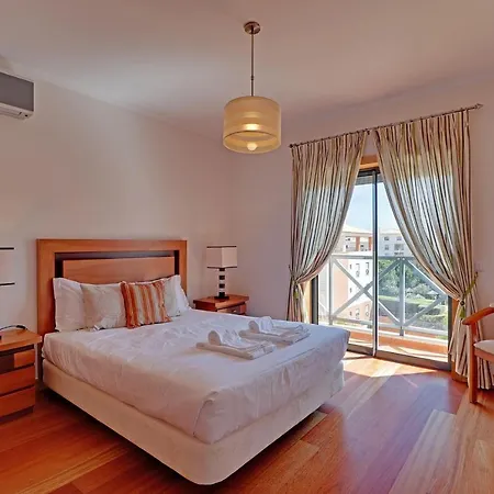 Modern 1 With Pool By Homing *